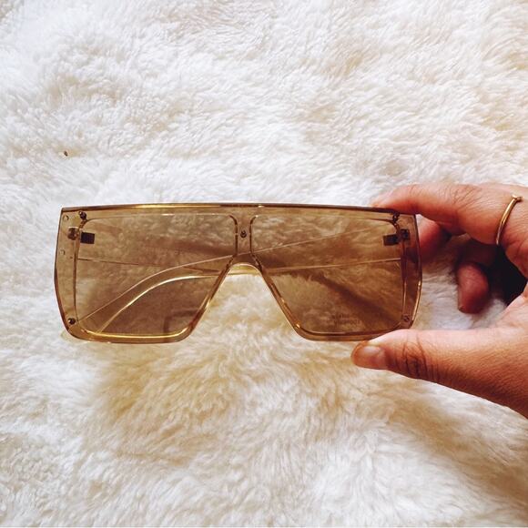 Greta Clear Yellow Oversized Statement Sunglasses - Picture 1 of 9